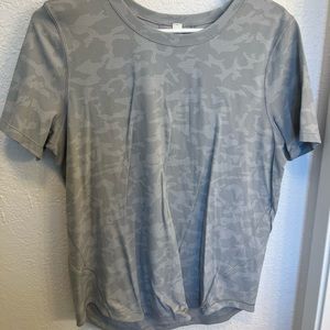 Lululemon top